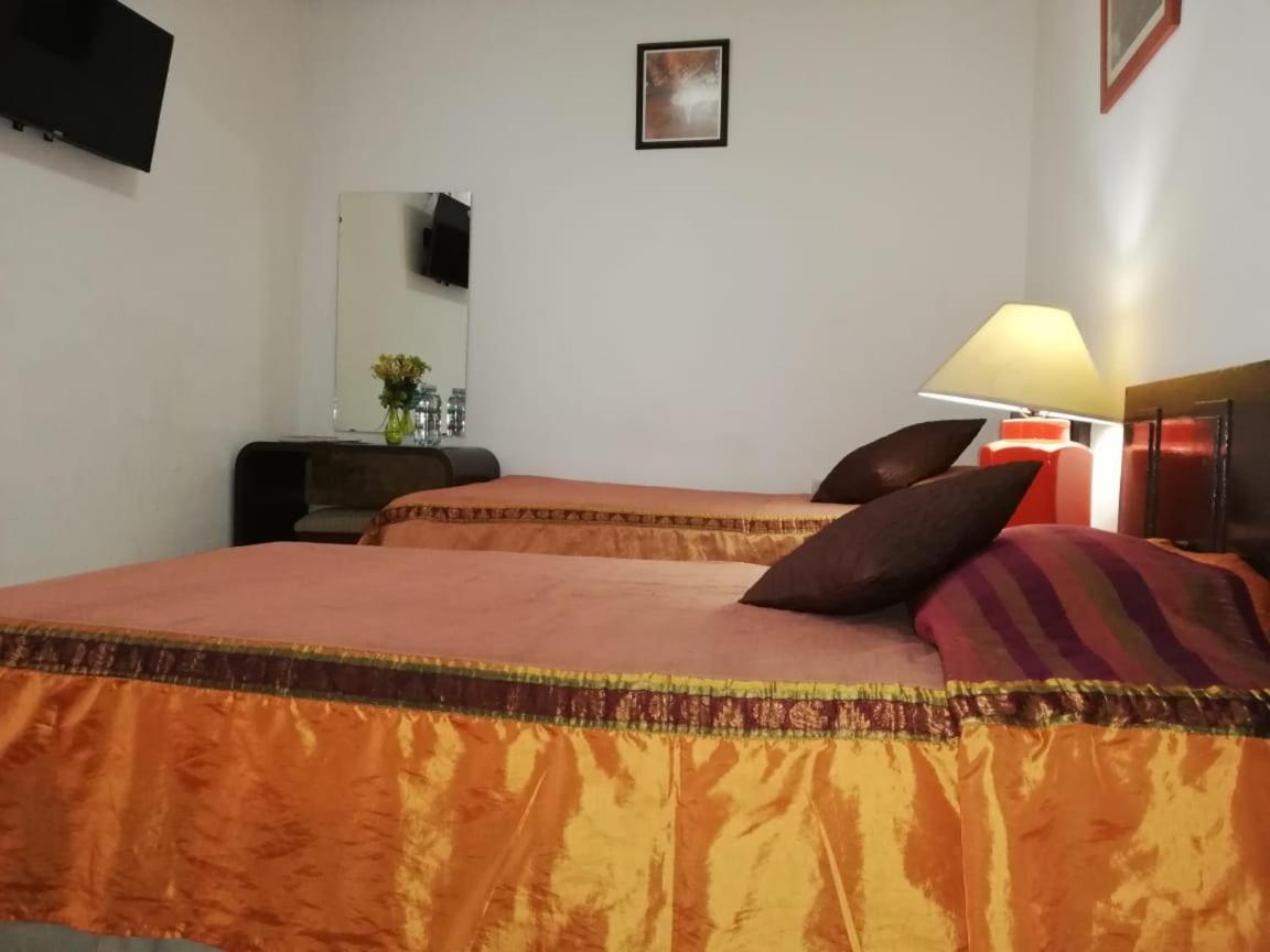 סאן סלבדור Hotel Grecia Real מראה חיצוני תמונה