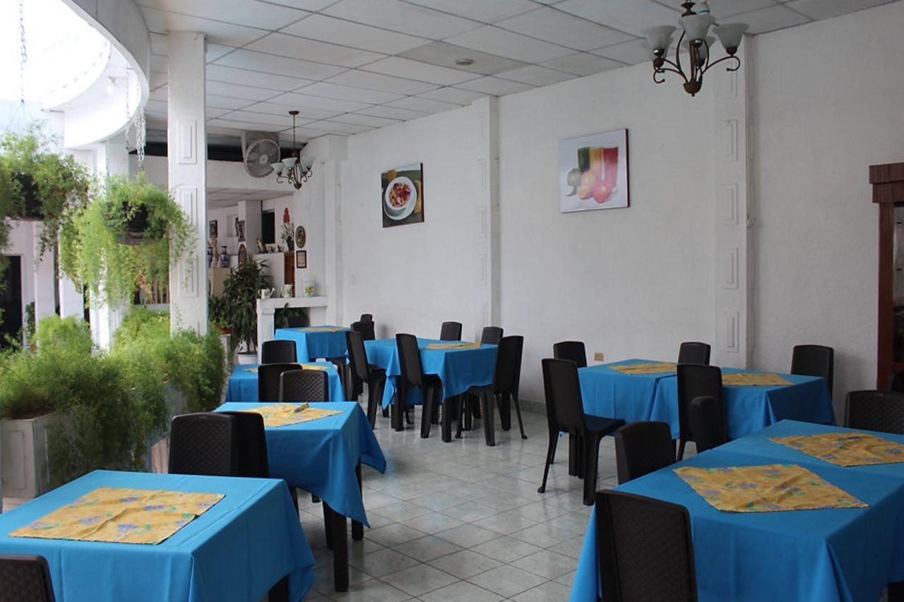 סאן סלבדור Hotel Grecia Real מראה חיצוני תמונה