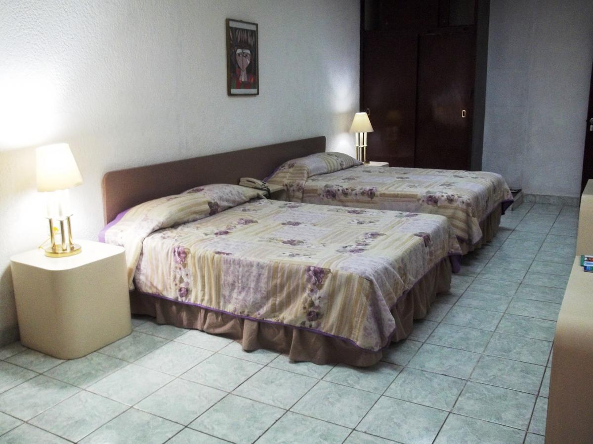 סאן סלבדור Hotel Grecia Real מראה חיצוני תמונה