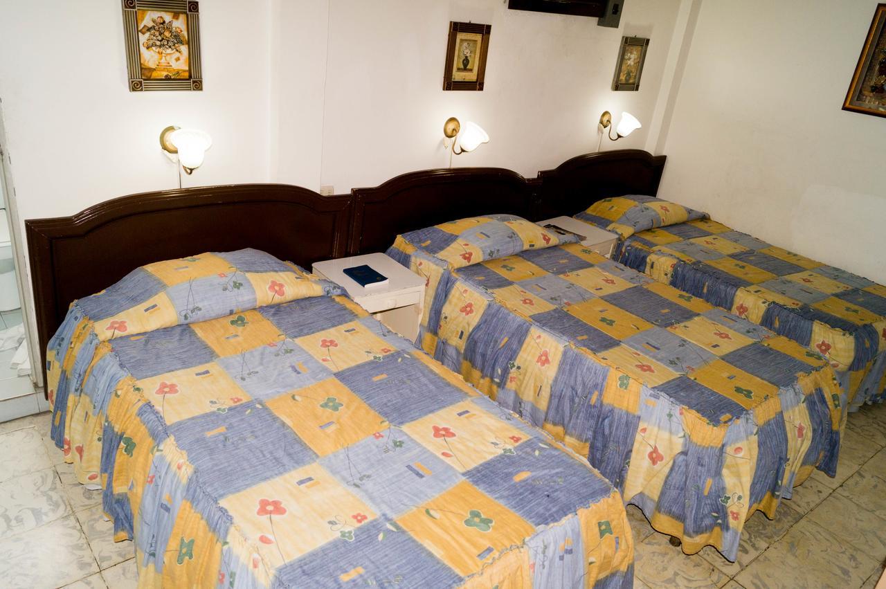 סאן סלבדור Hotel Grecia Real מראה חיצוני תמונה