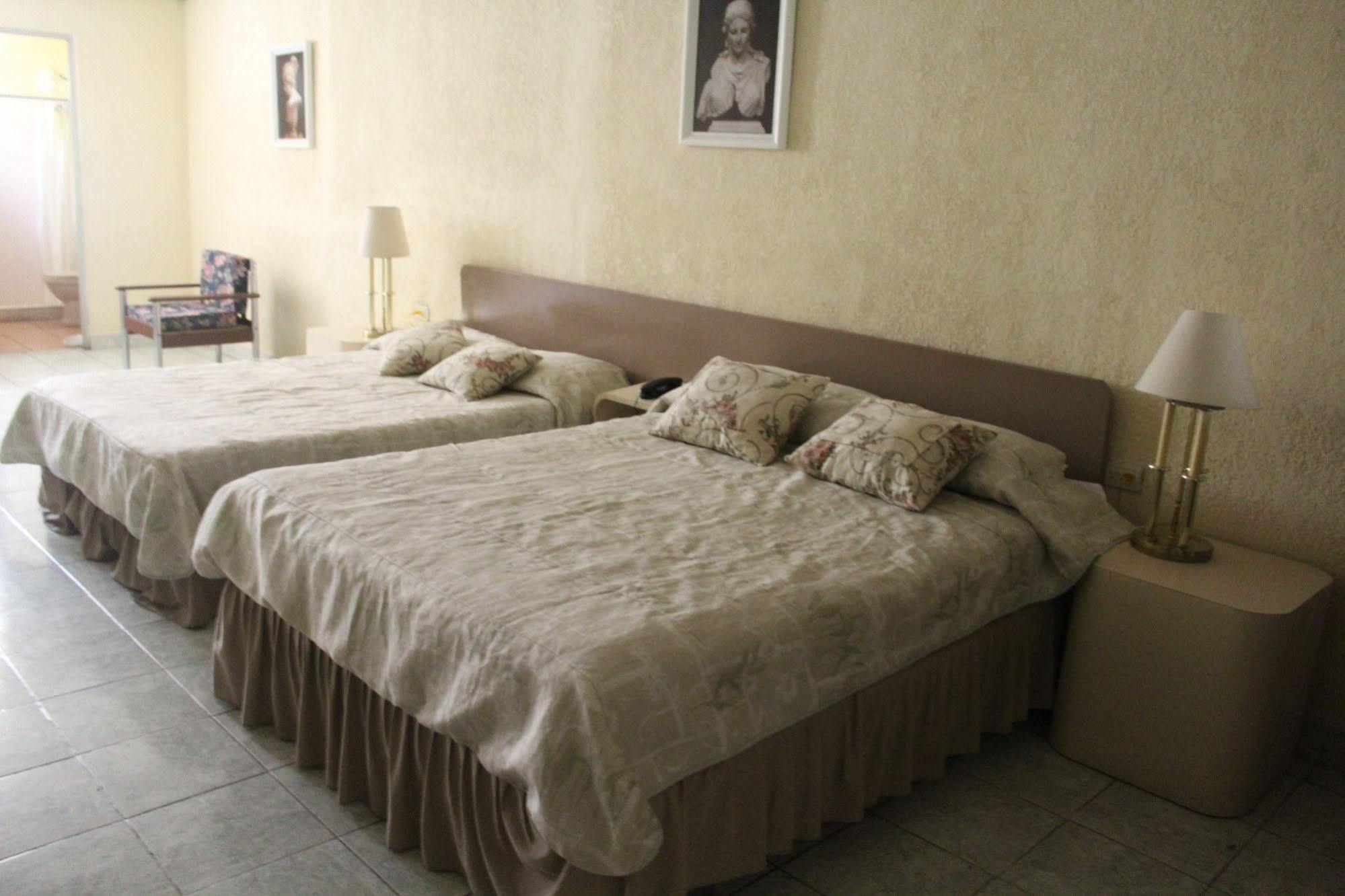 סאן סלבדור Hotel Grecia Real מראה חיצוני תמונה