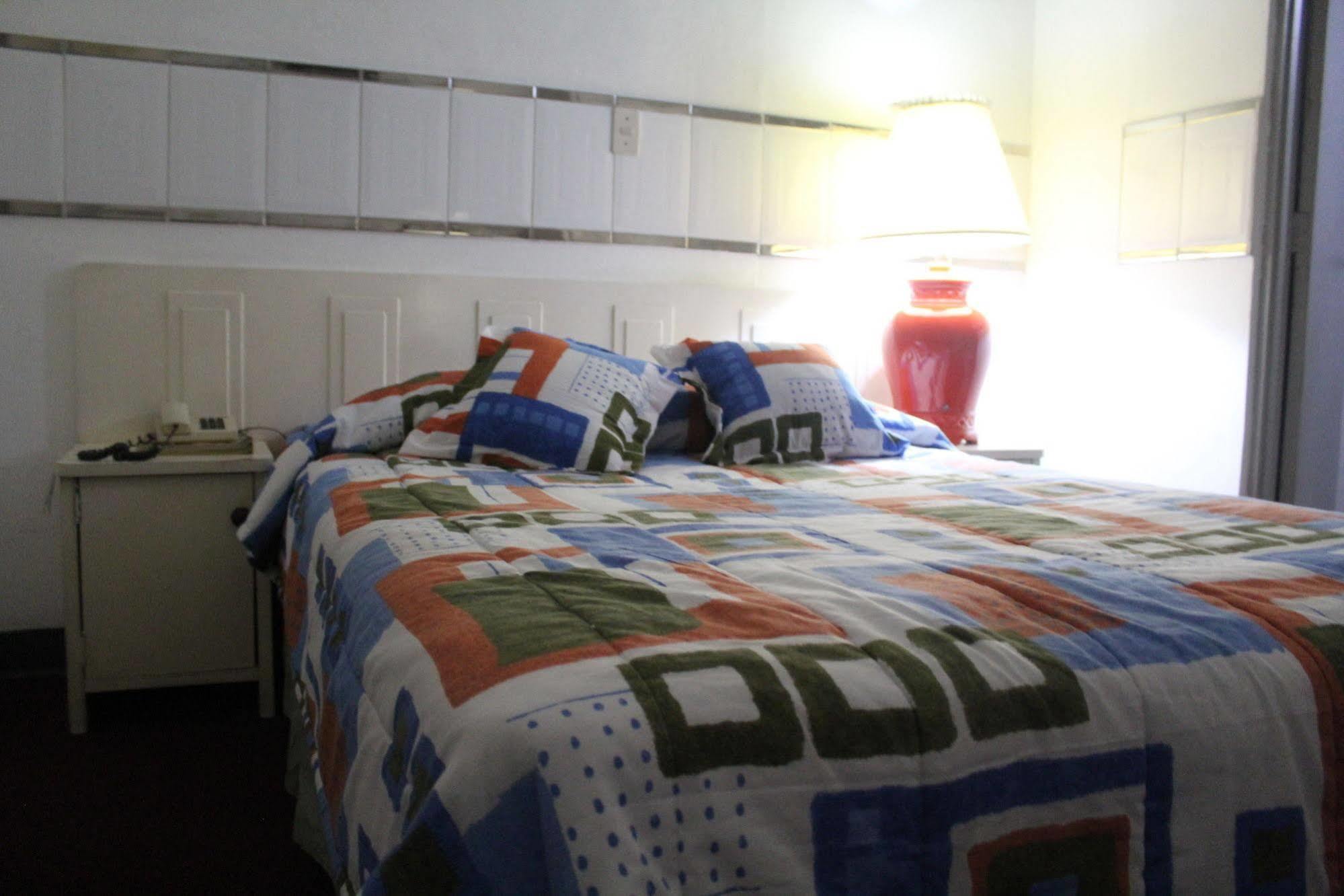 סאן סלבדור Hotel Grecia Real מראה חיצוני תמונה