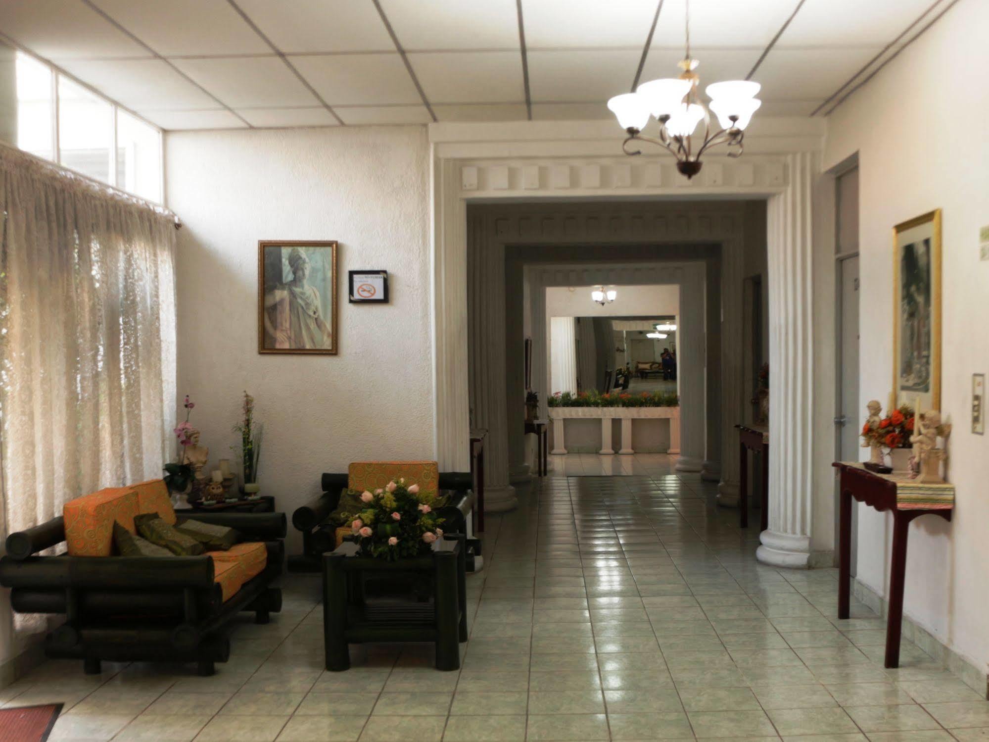 סאן סלבדור Hotel Grecia Real מראה חיצוני תמונה