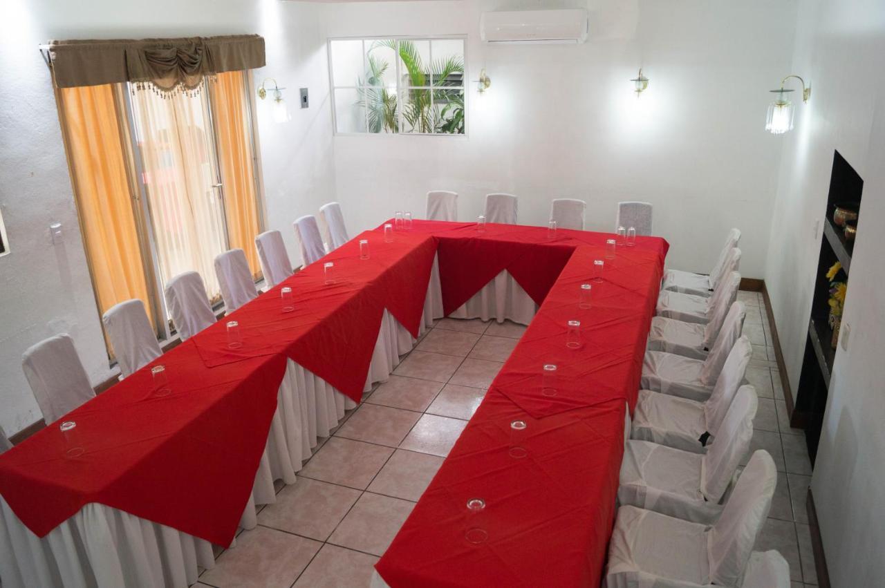 סאן סלבדור Hotel Grecia Real מראה חיצוני תמונה