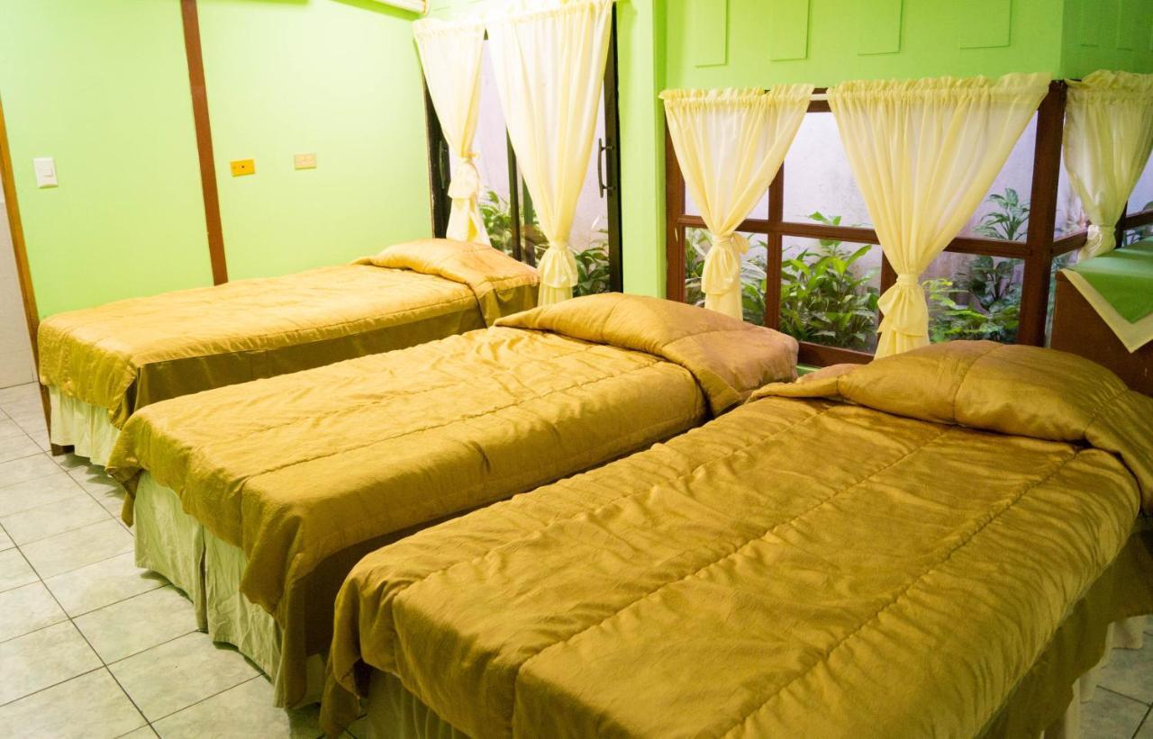 סאן סלבדור Hotel Grecia Real מראה חיצוני תמונה